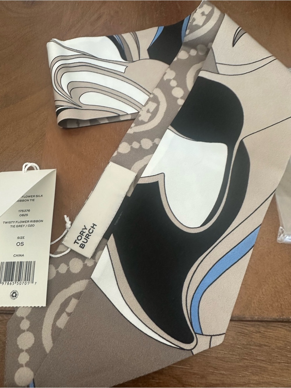 NWT Tory Burch Abstract Print Silk Scarf - Taupe, Black, White, Blue - Picture 5 of 7